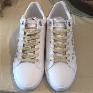 Nwot Guess sneakers cool looking and popular